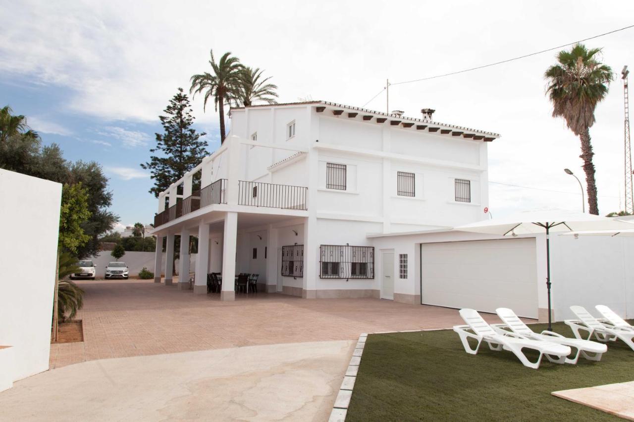Villa Conchin Casa Junto A Parque Natural Alberic Luaran gambar