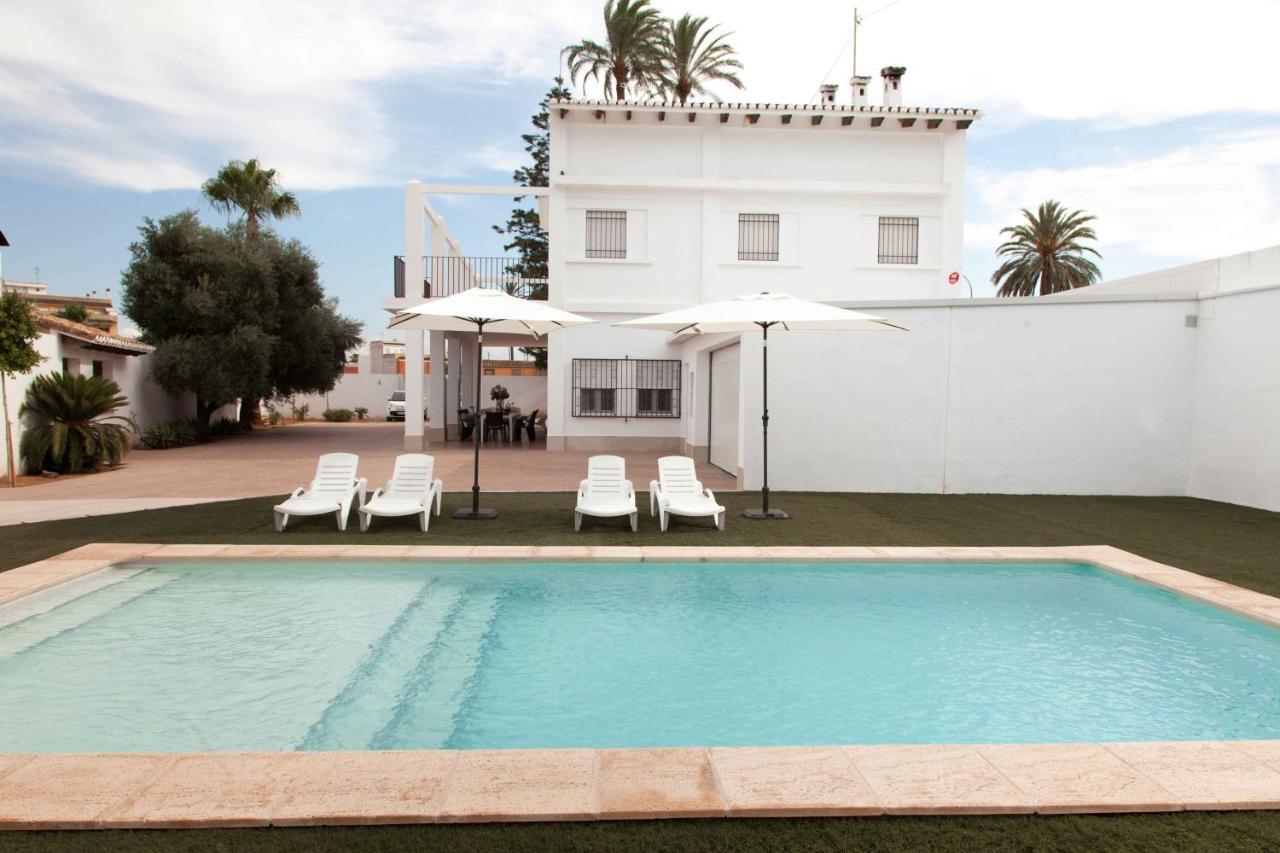 Villa Conchin Casa Junto A Parque Natural Alberic Luaran gambar