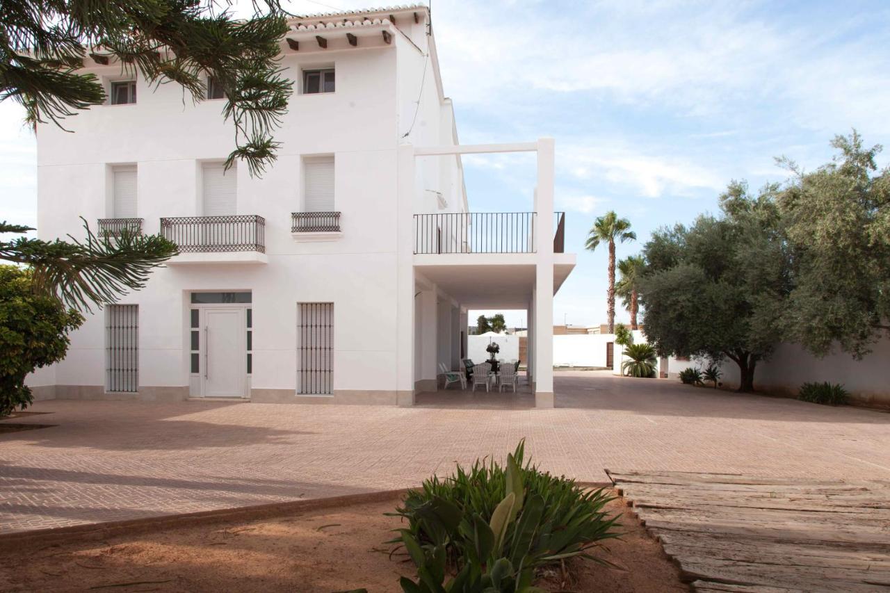 Villa Conchin Casa Junto A Parque Natural Alberic Luaran gambar