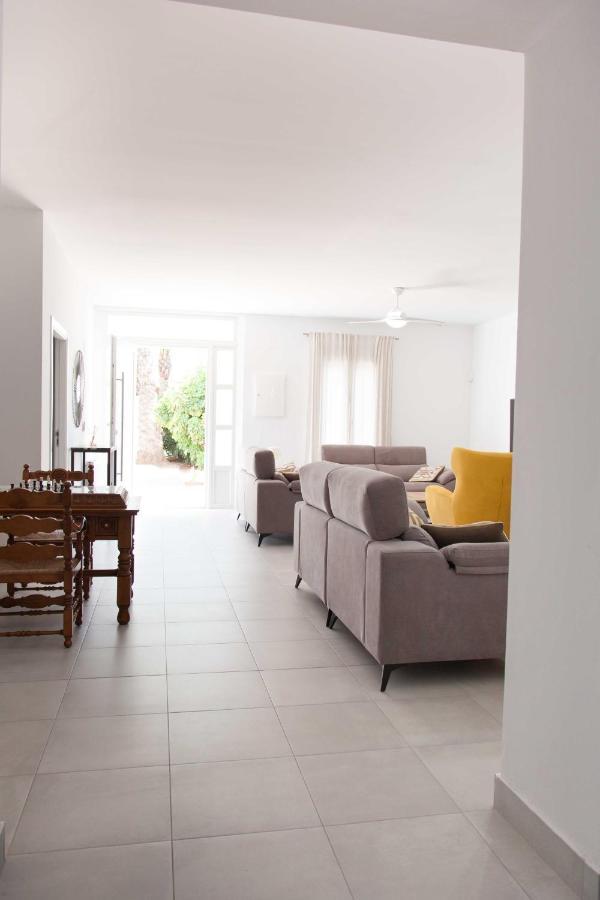 Villa Conchin Casa Junto A Parque Natural Alberic Luaran gambar
